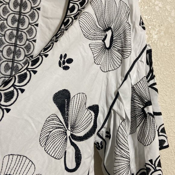 FLORAL DESIGN CARDIGAN - Picture 2 of 7